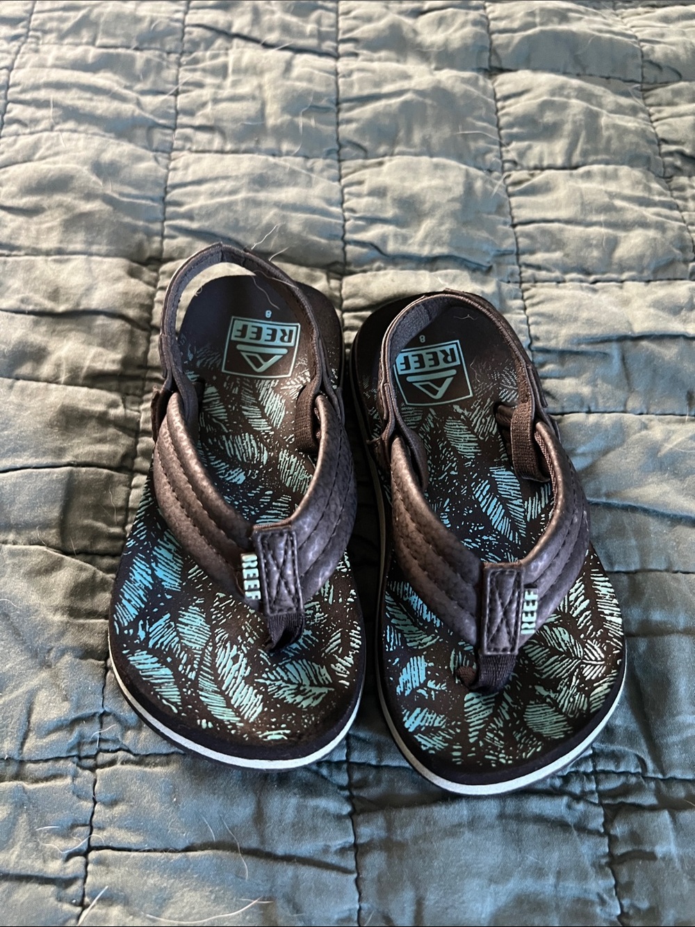 Reef Boy’s Little Ahi Flip Flop Sandals Black & Blue - Size 8